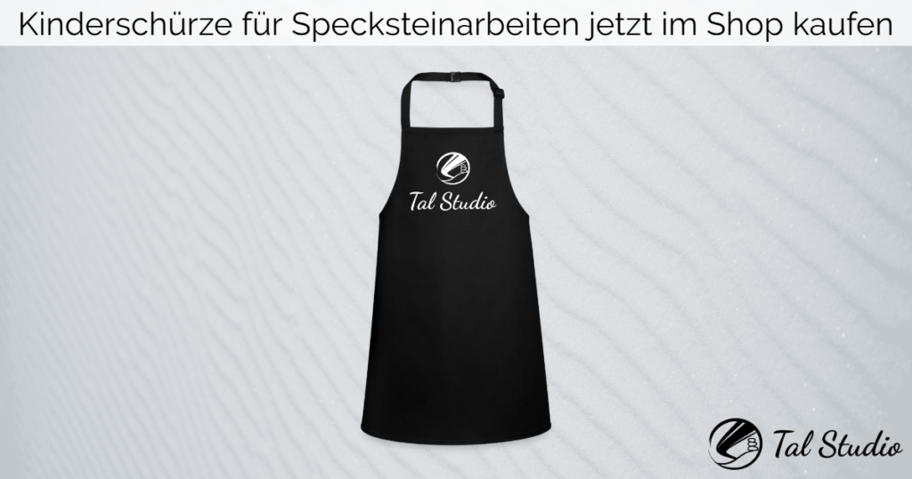 Kinderschürze mit dem Tal Studio Logo darauf